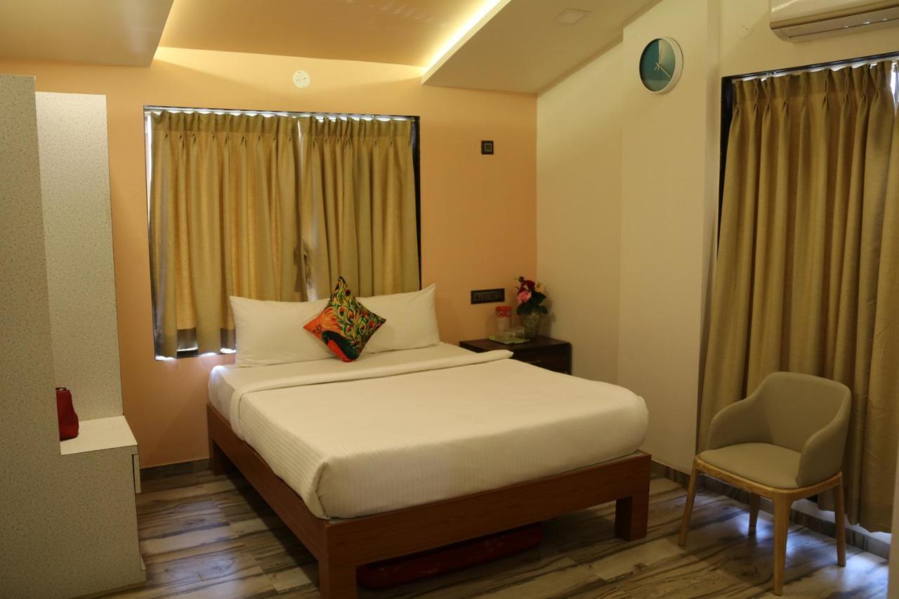 Pooja Villa Suites-Rooms And Pool, Igatpuri Exterior foto