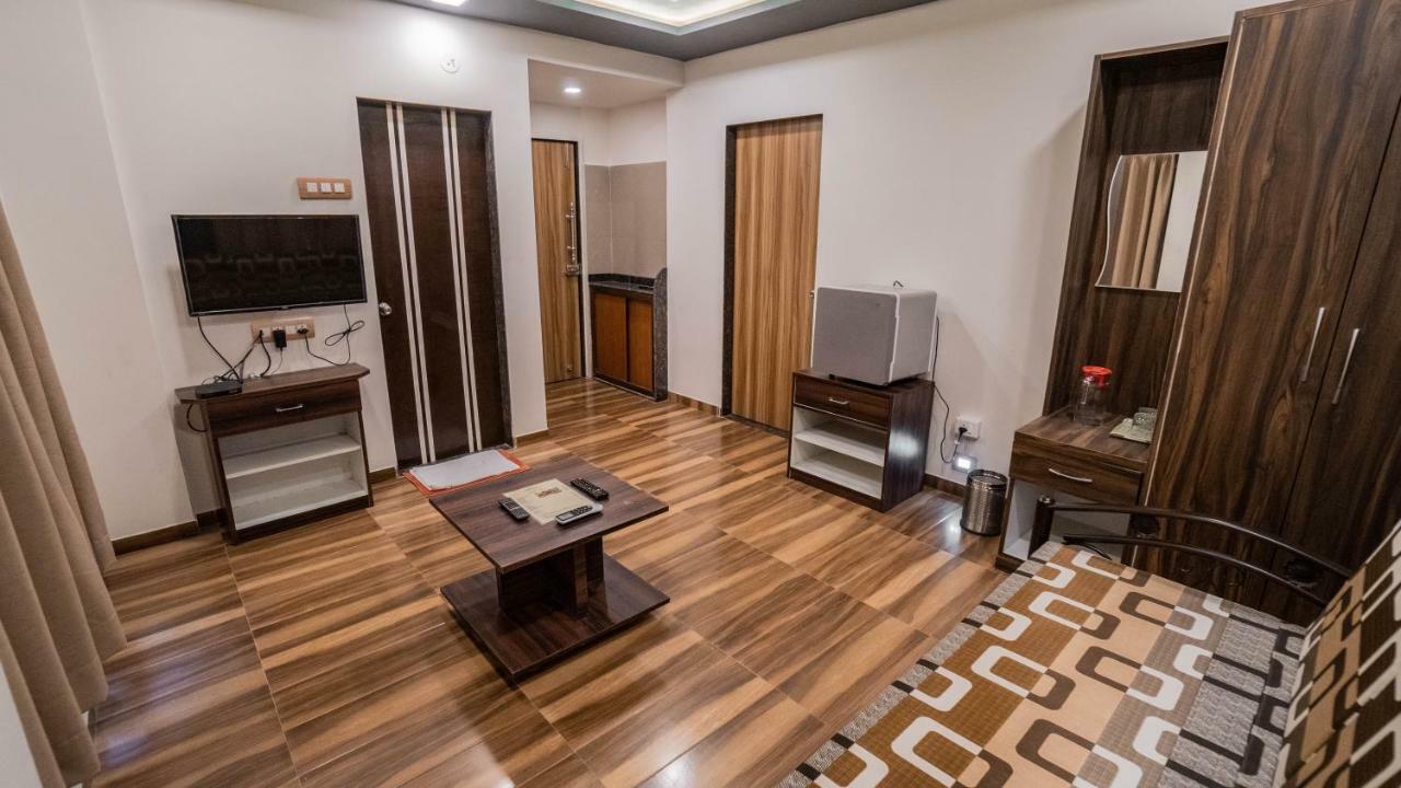 Pooja Villa Suites-Rooms And Pool, Igatpuri Exterior foto
