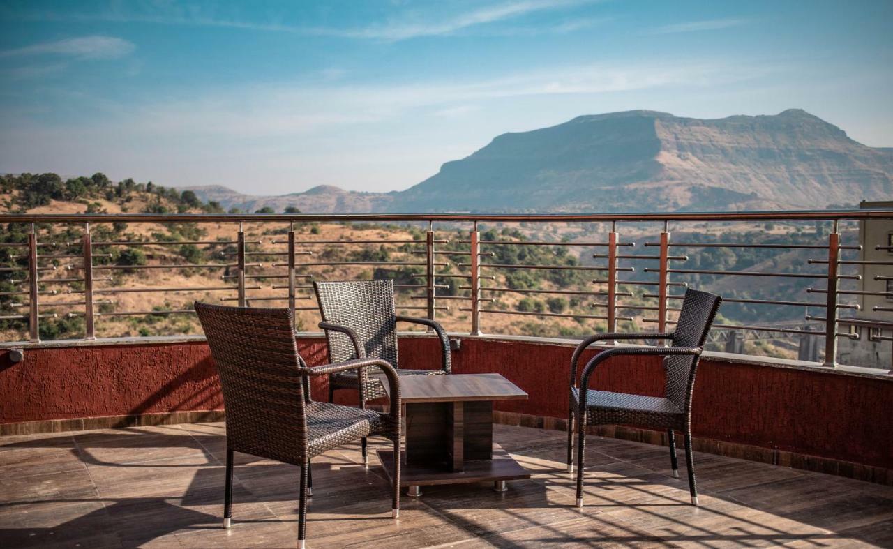 Pooja Villa Suites-Rooms And Pool, Igatpuri Exterior foto